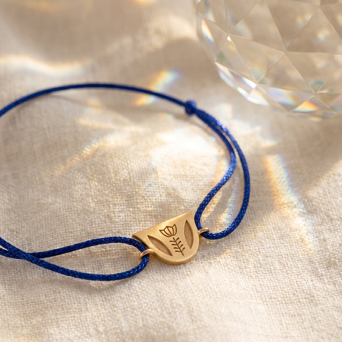 Engraved Finjen Arabi Rope Bracelet (M)