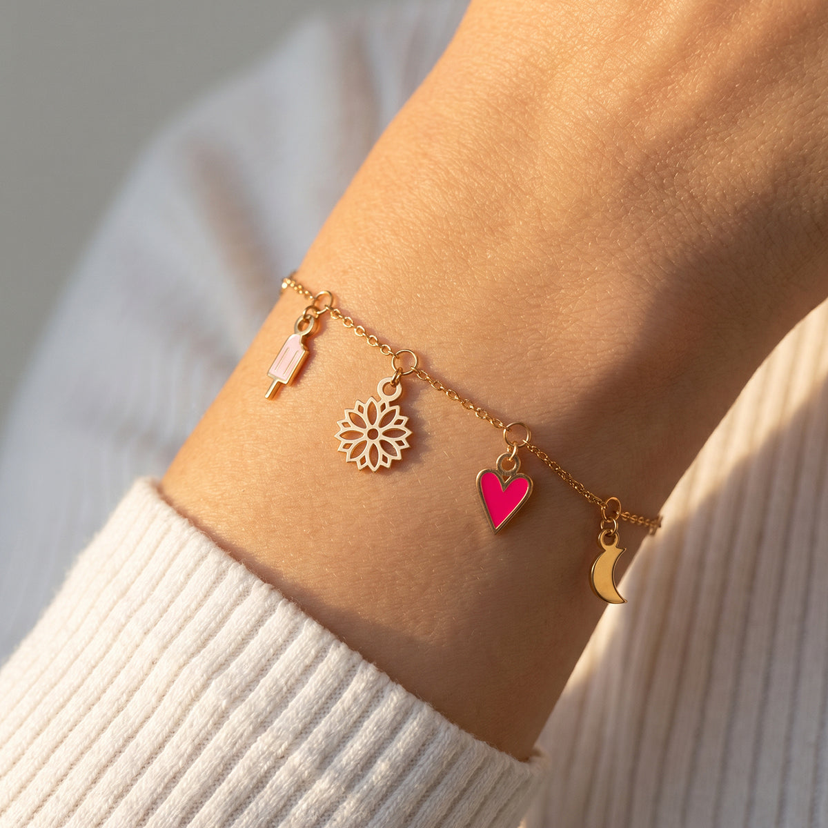 Daisy Charm