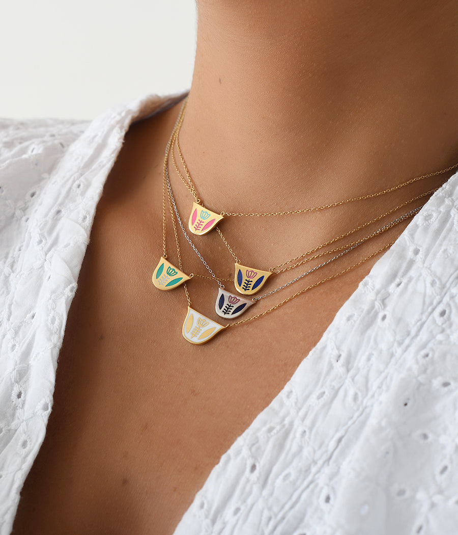 Mixing Gold Colors: A Statement