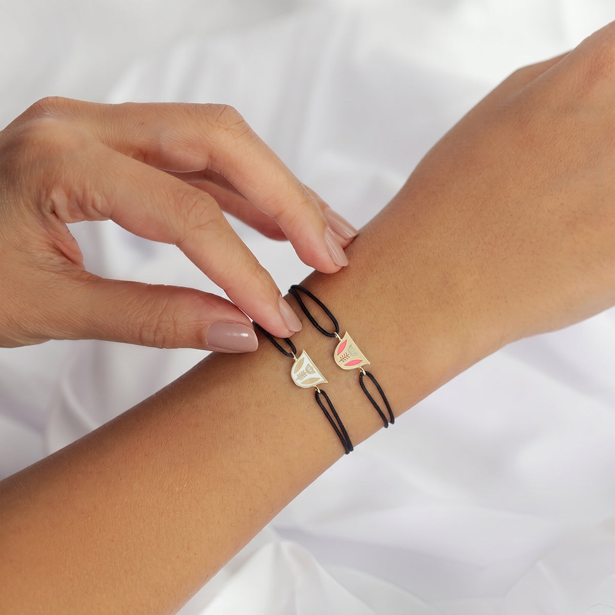 Finjen Arabi Enamel Rope Bracelet (M)