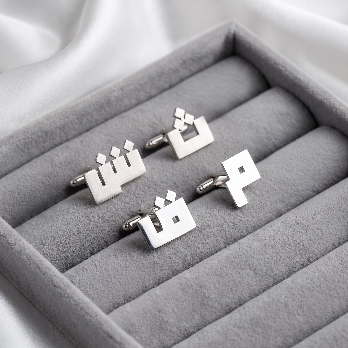 Cufflinks in Kufi