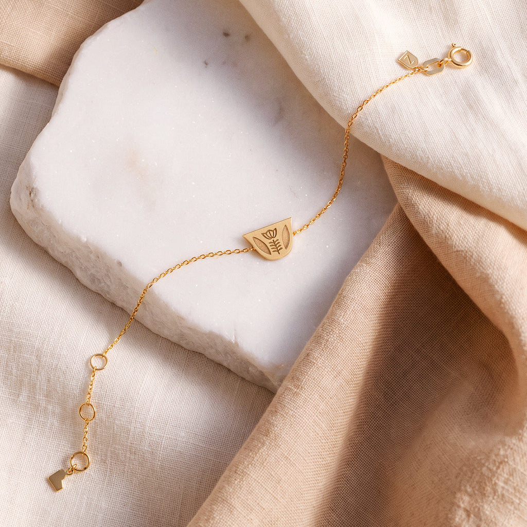 Engraved Finjen Arabi Chain Bracelet