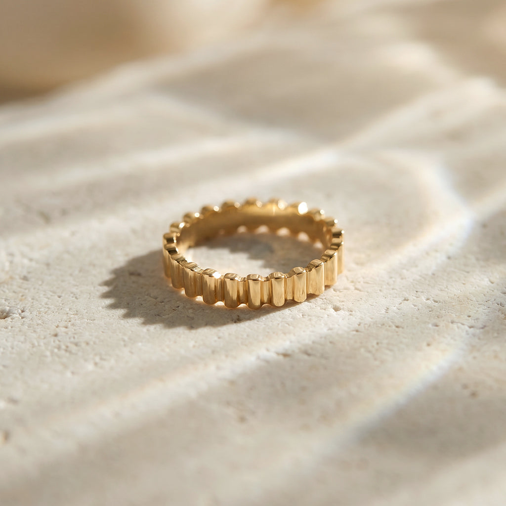Vertical Bars Ring