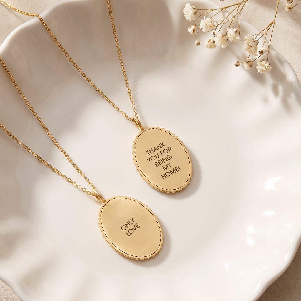 Oval Vintage Pendant